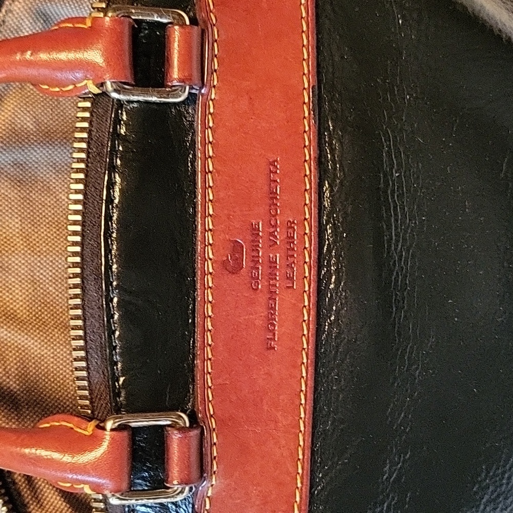Gorgeous Vintage Dooney & Bourke Black And Brown Bag Excellent Condition. - Picture 6 of 7